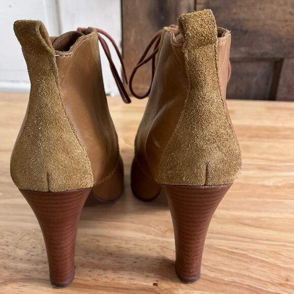 L.L. Bean Boots Women 8 M Brown Lace Up Leather Suede Heeled - Picture 11 of 11